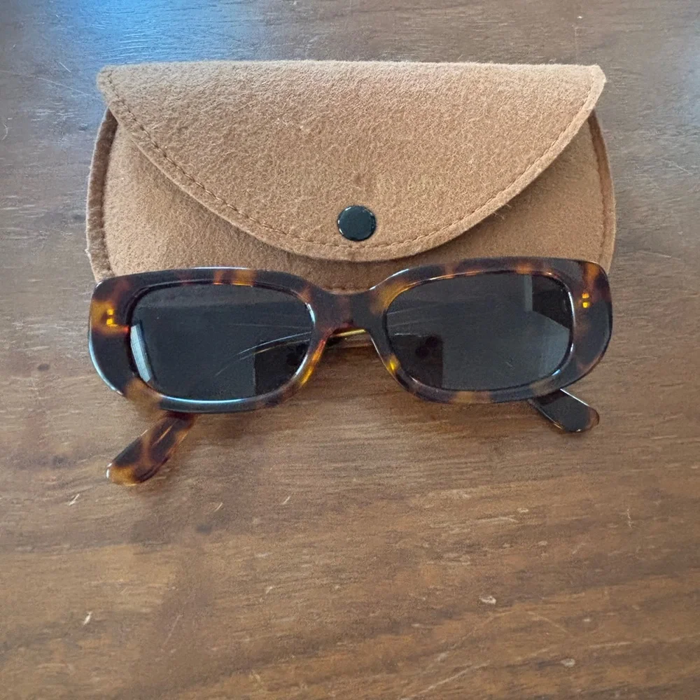 Good Alma Acetate Sunnies